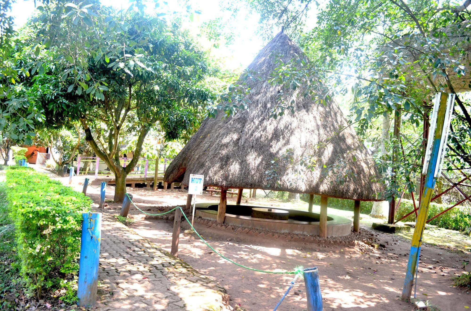 Kiwatule Cottages Kampala Esterno foto